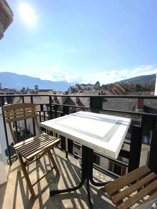 T3 De 73 M2 , Garage , Vue Montagnes Et Chateau Annecy Exterior photo